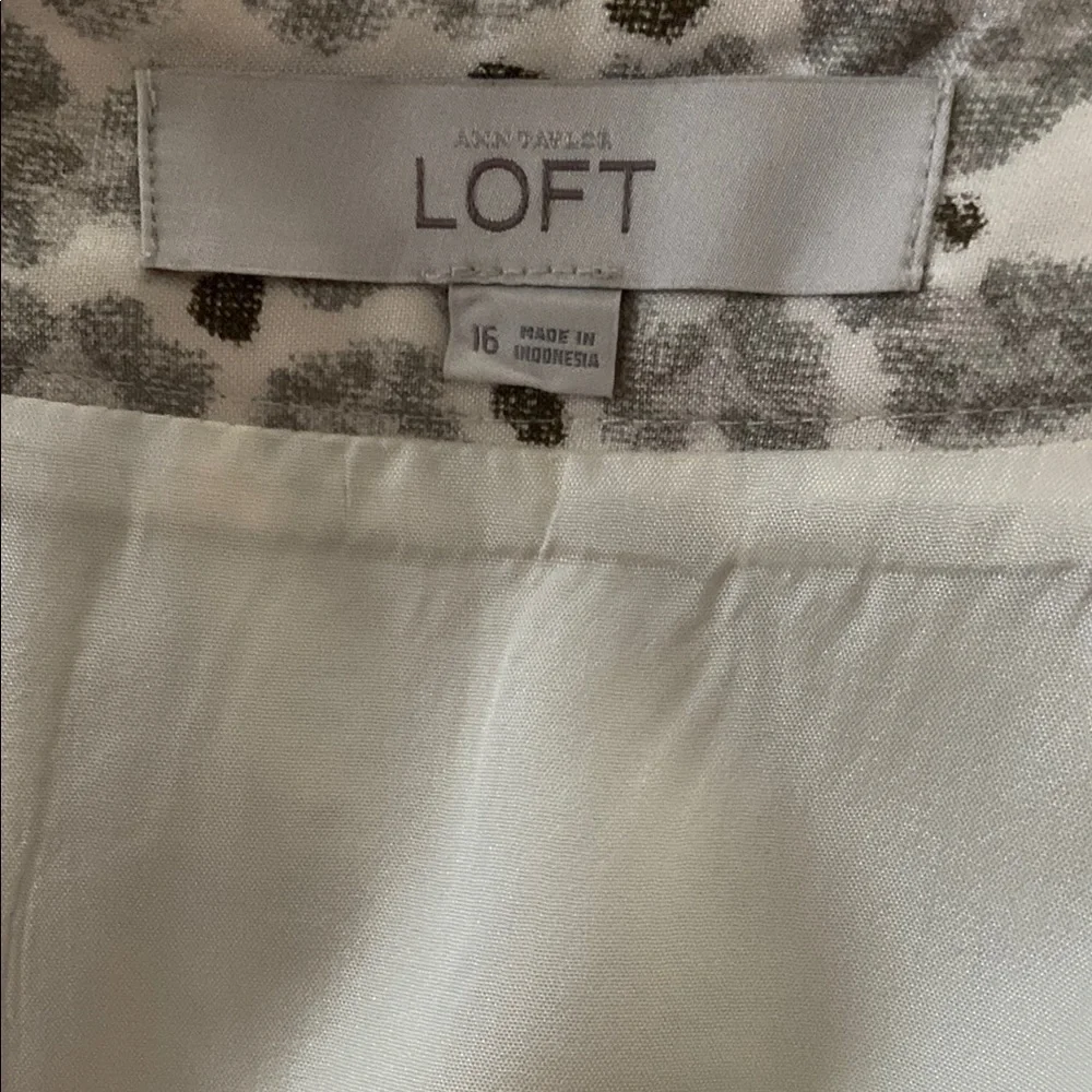 LOFT sophisticated cream